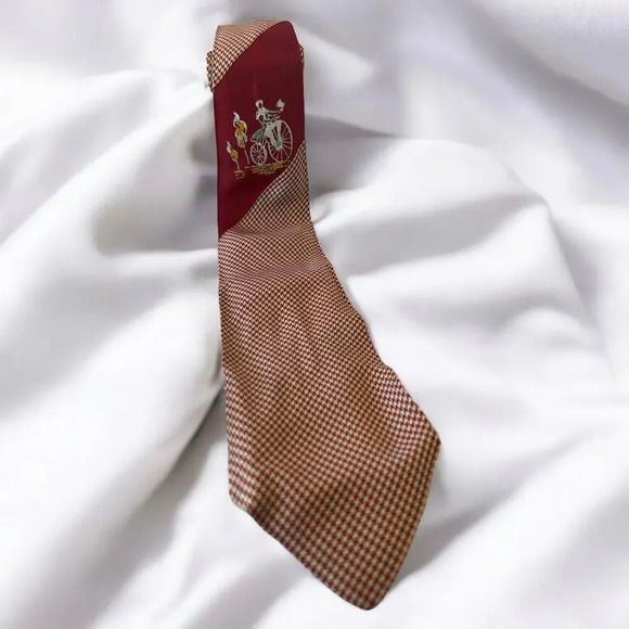 Vintage 1940s Red Houndstooth Necktie with Woman on Bicycle Design - Picture 2 of 2